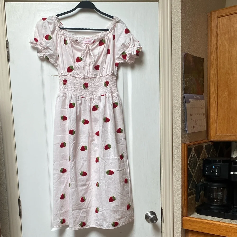 Strawberry Print Puff-Sleeve Midi Dress -M - Picture 2 of 6